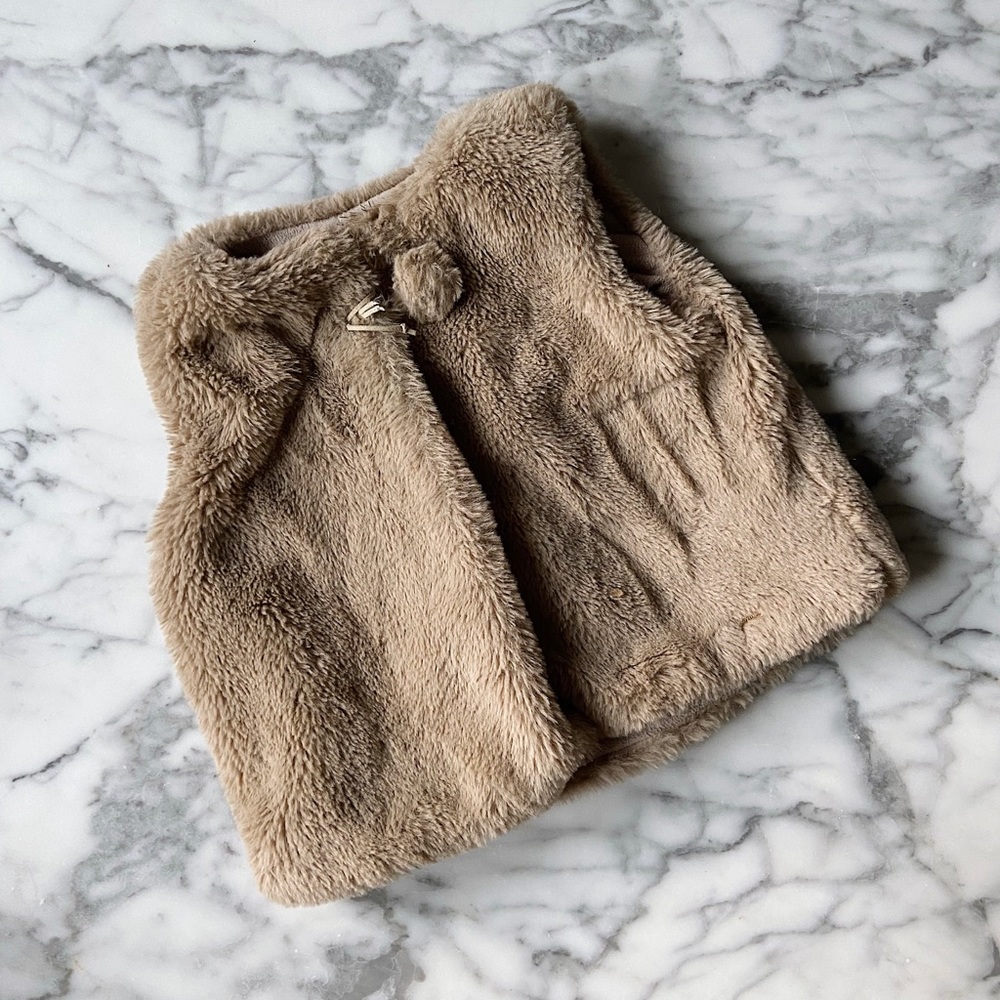 Faux Fur Vest 24M